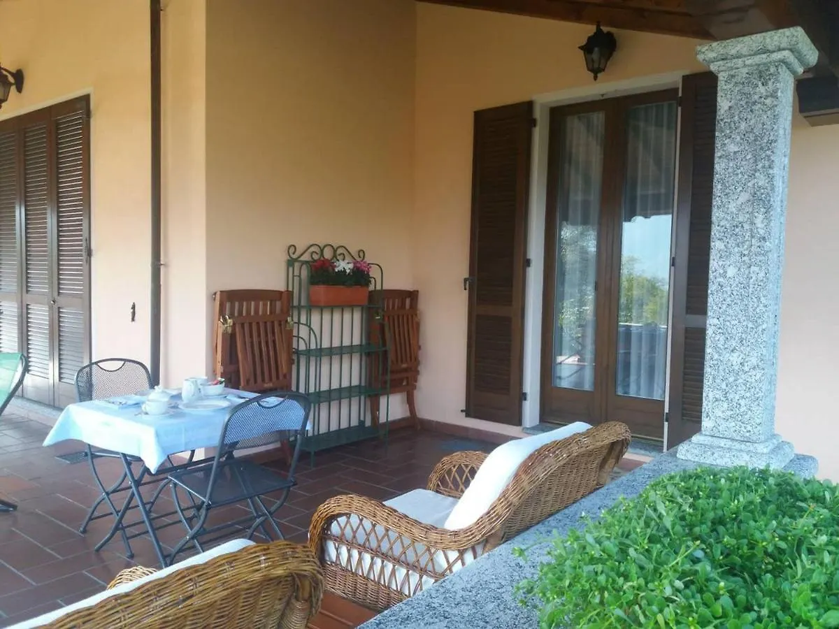 Casa Intignano - Camera Con Bagno E Portico Vista Lago Tremezzo Italië