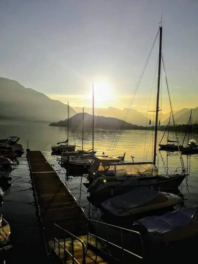 Casa Intignano - Camera Con Bagno E Portico Vista Lago Tremezzo Daire