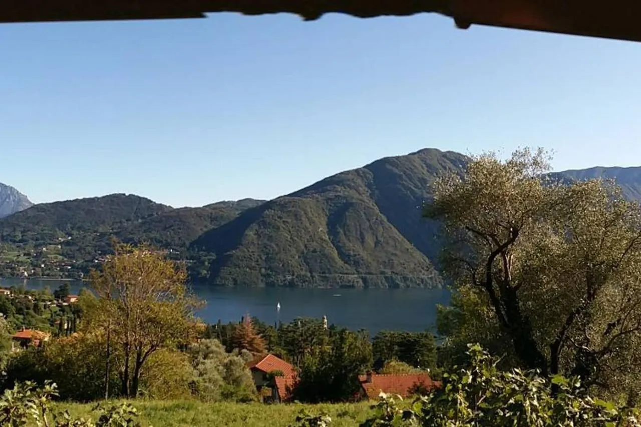 Casa Intignano - Camera Con Bagno E Portico Vista Lago Tremezzo