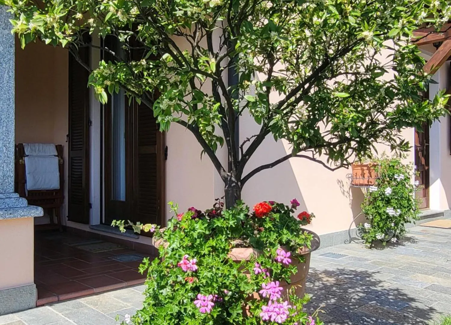 Casa Intignano - Camera Con Bagno E Portico Vista Lago Tremezzo Apartment